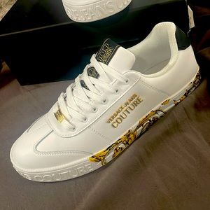 New white color man shoes